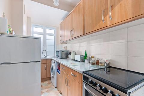 1 bedroom flat for sale, Du Cane Court Balham High Road SW17 7JG