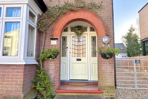 4 bedroom detached house for sale, Chiltern Road, Dunstable