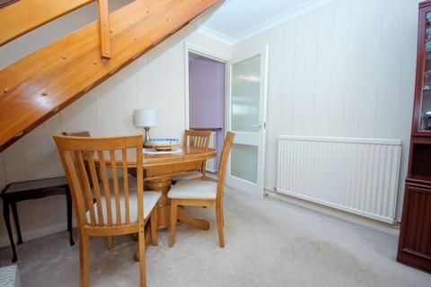 2 bedroom end of terrace house for sale, Compton Close, Lee-On-The-Solent, PO13