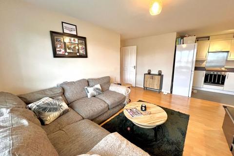 2 bedroom apartment for sale, Watling Gardens, Dunstable