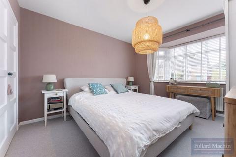 25 Grisedale Gardens, Purley, CR8 1EN