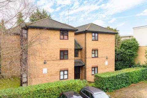 1 bedroom apartment for sale, Ashley Park Road, Walton-On-Thames