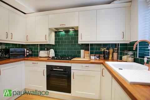 2 bedroom apartment for sale, Beecholm Mews, Cheshunt