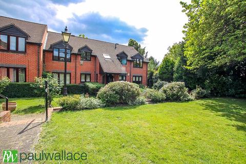 9 Beecholm Mews, Cheshunt, Waltham Cross, EN8 0DH