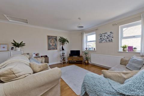 2 bedroom apartment for sale, Wycliffe Road, London SW19