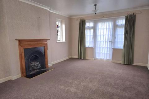 3 bedroom detached house to rent, Swarthmore Road, Selly Oak, Birmingham, B29 4NG