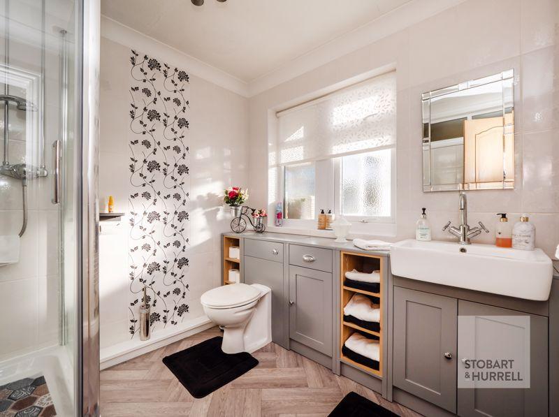 Bedroom 6 En-suite