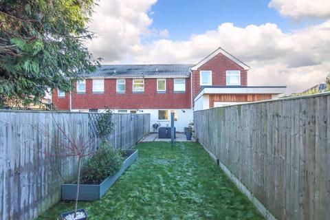 1 bedroom terraced house for sale, Pheasant Close, Tring