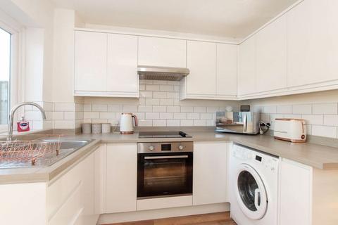 1 bedroom terraced house for sale, Pheasant Close, Tring