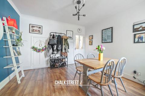 12 Claremont Road, Hornchurch, RM11 1BZ
