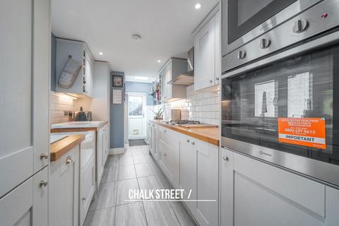 12 Claremont Road, Hornchurch, RM11 1BZ