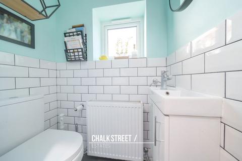 12 Claremont Road, Hornchurch, RM11 1BZ