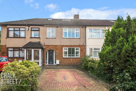 14 Westlyn Close, Rainham, RM13 9JP