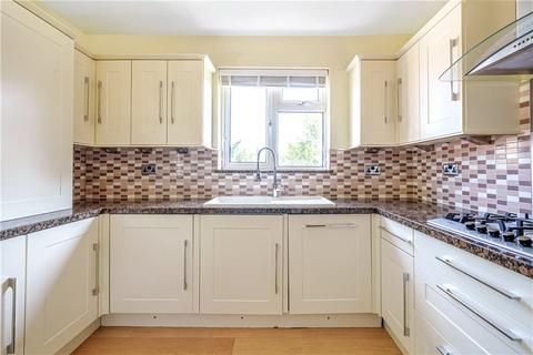 2 bedroom maisonette to rent, Bernays Close, Stanmore, HA7