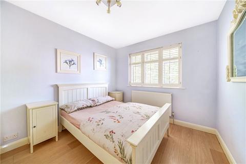 2 bedroom maisonette to rent, Bernays Close, Stanmore, HA7