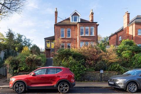 3 bedroom apartment for sale, Coolhurst Road, N8