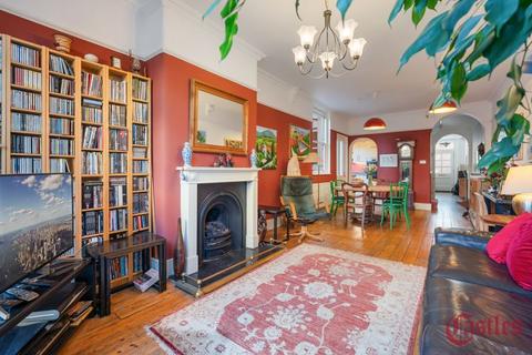 4 bedroom terraced house for sale, Priory Road, N8