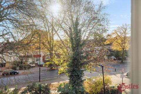 4 bedroom terraced house for sale, Priory Road, N8