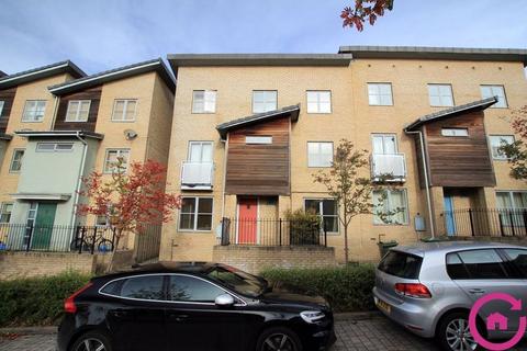 1 bedroom in a house share to rent, Pinewood Drive, Cheltenham GL51