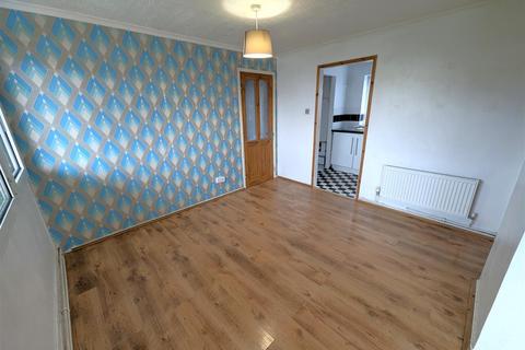 2 bedroom flat for sale, Plumpton Court, Corby NN18