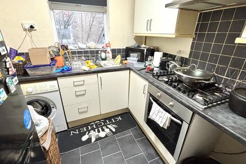 2 bedroom flat to rent, Buckingham Court, NG3