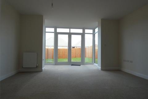 3 bedroom detached house to rent, Parc Tyddyn Bach, Holyhead, Isle of Anglesey, LL65