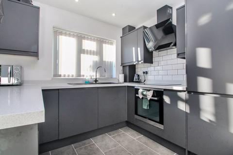 3 bedroom end of terrace house for sale, Greystoke Walk, Bedford MK41