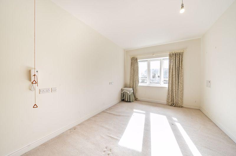 Bedroom with ensuite