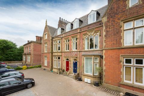 3 bedroom townhouse for sale, East Cliff Gardens, Preston, Lancashire