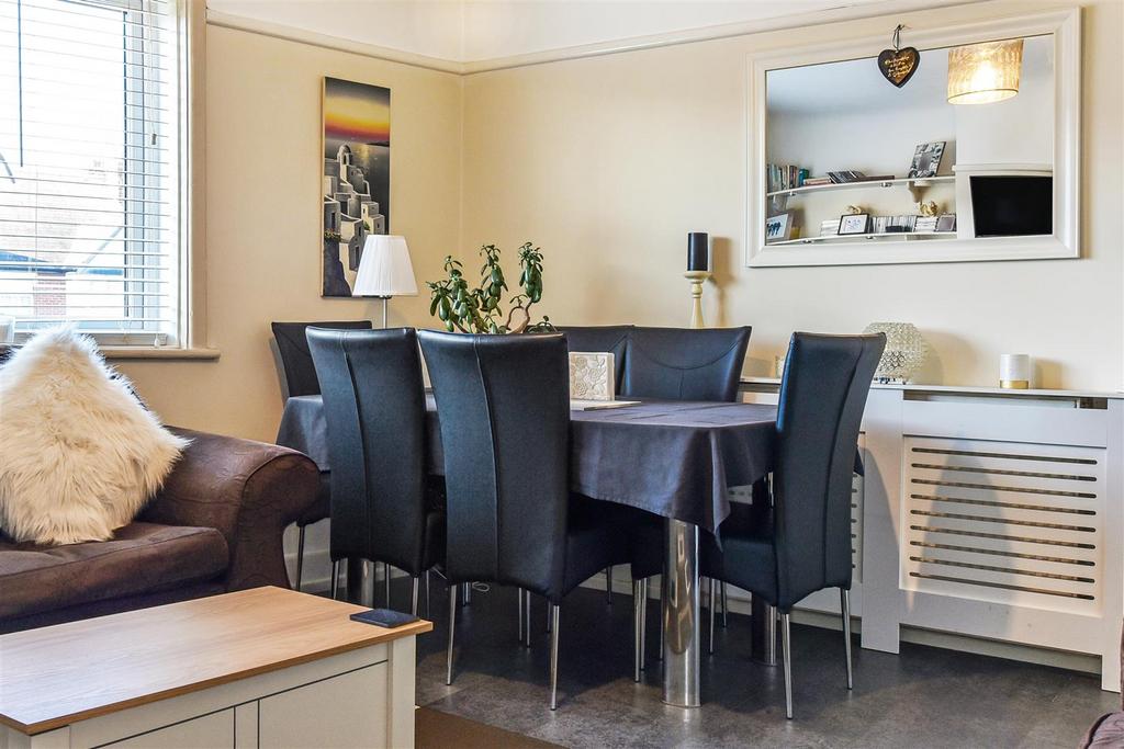 Lounge/Diner