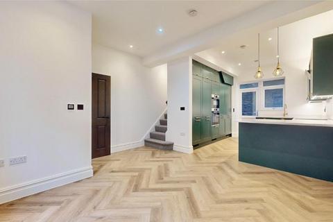 4 bedroom terraced house to rent, Rampart street, Aldgate, London, E1 2LA