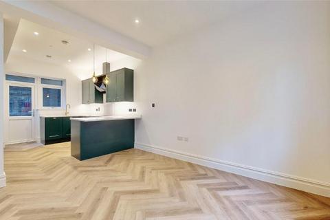 4 bedroom terraced house to rent, Rampart street, Aldgate, London, E1 2LA