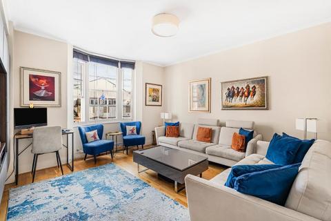 2 bedroom flat for sale, Queensway, Bayswater, London, W2 5HU