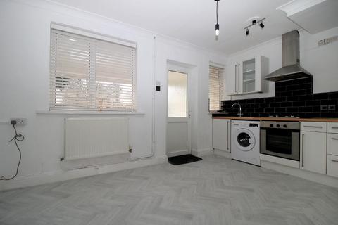 2 bedroom terraced house for sale, Applecroft Road, Putteridge, Luton, Bedfordshire, LU2 8BD