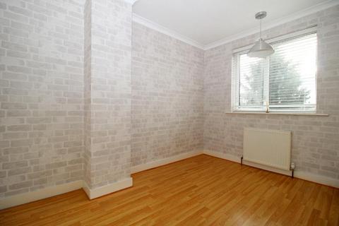 2 bedroom terraced house for sale, Applecroft Road, Putteridge, Luton, Bedfordshire, LU2 8BD