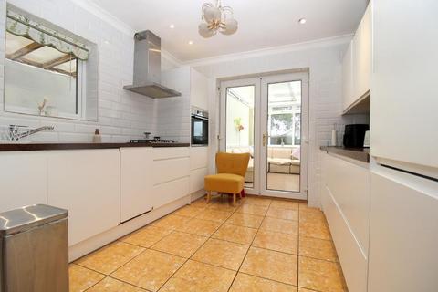 3 bedroom semi-detached house for sale, Elmore Road, Round Green, Luton, Bedfordshire, LU2 0QB