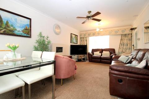 3 bedroom semi-detached house for sale, Elmore Road, Round Green, Luton, Bedfordshire, LU2 0QB