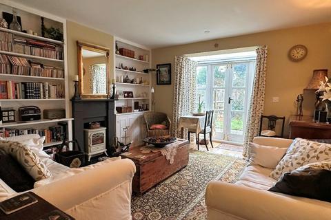 8 Borough Gate, Steyning, BN44 3SB