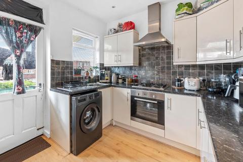 3 bedroom maisonette for sale, Cannon Hill Lane, Wimbledon Chase, London, SW20 9EP