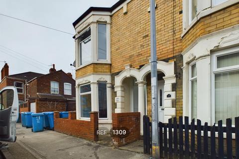 17, Swinburne Street, HULL, HU8 8NG