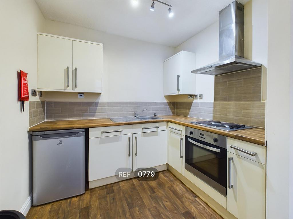 Kitchen &amp; Living area