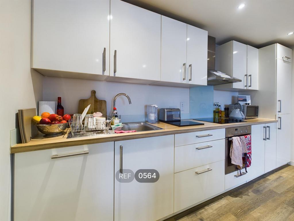Kitchen &amp; Living area