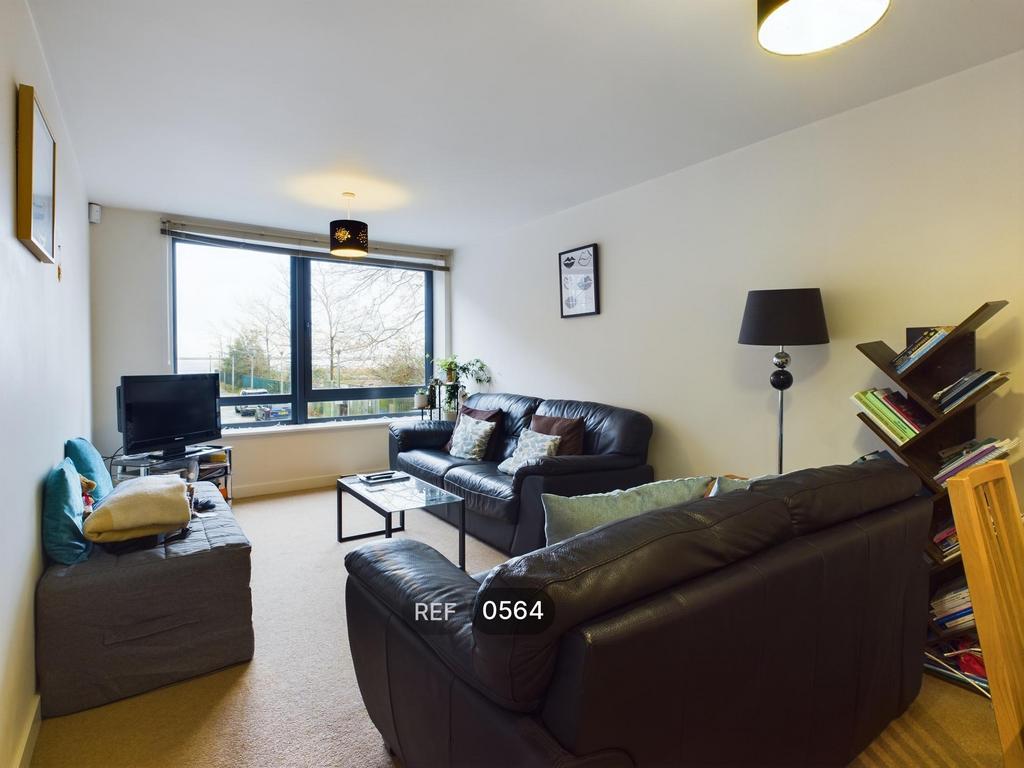 Kitchen &amp; Living area