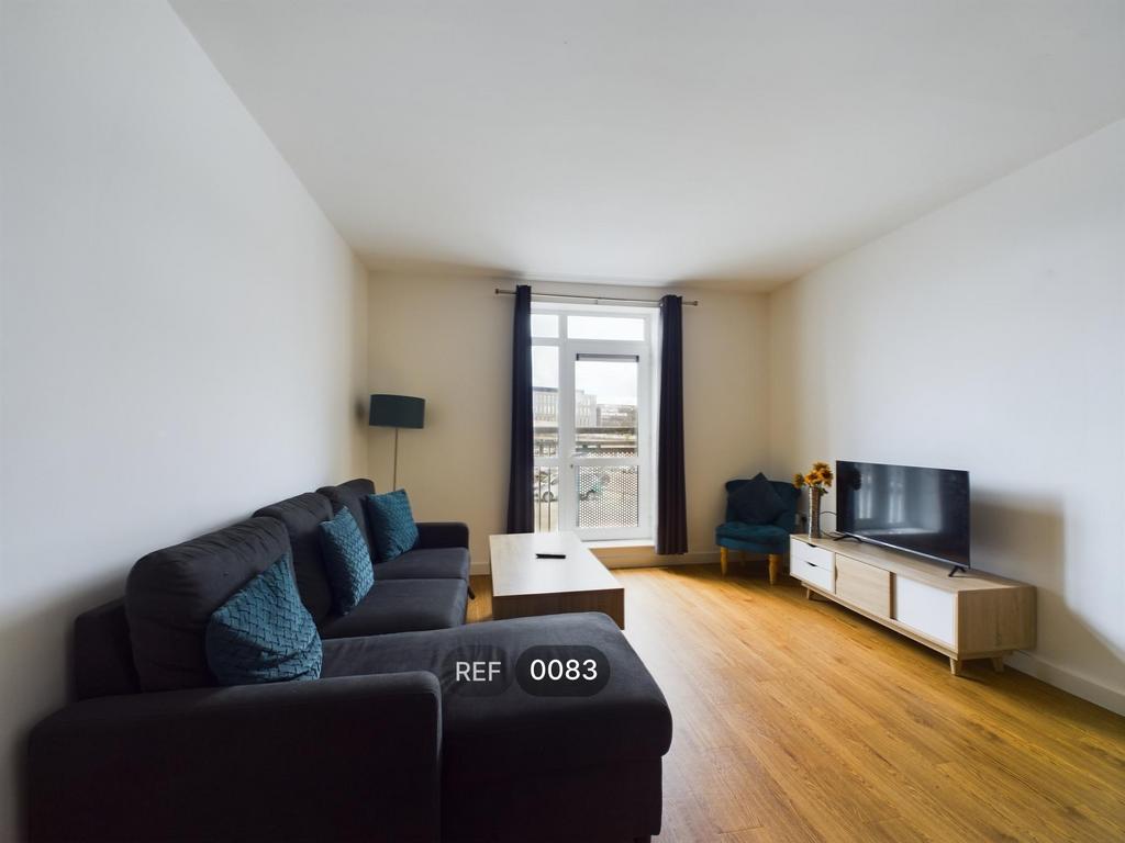 Kitchen &amp; Living area