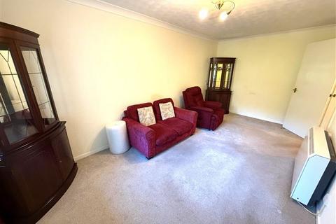 1 bedroom flat for sale, Salvington Road, Worthing, West Sussex , BN13 2JY