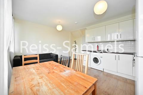 4 bedroom maisonette to rent, Forsyth Gardens, Kennington, London SE17