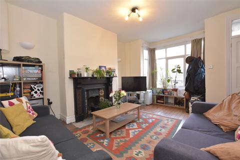 2 bedroom terraced house for sale, Lumley Mount, Leeds, West Yorkshire