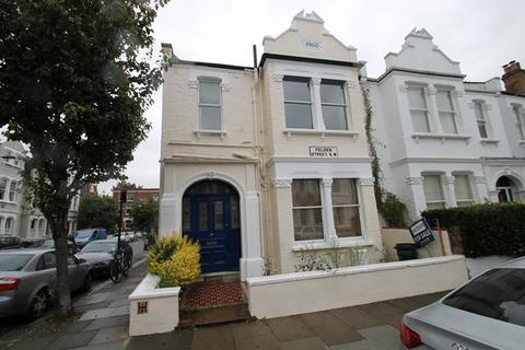 Studio to rent, Fulham SW6