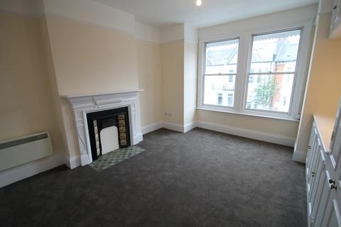 Studio to rent, Fulham SW6