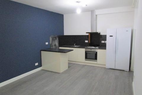 3 bedroom flat to rent, 3 Lyon Street, ,